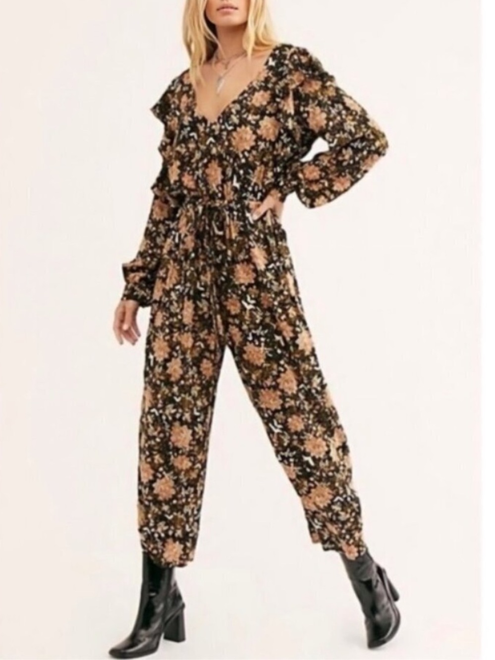 Free‎ People Lux Jumpsuit Size Small Blue Floral V Neck Ruffle Romantic Coquette